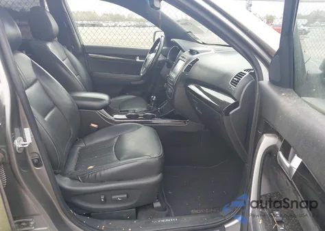 2014 Kia Sorento Limited V6 из США, поврежденный, VIN 5XYKW4A72EG490128